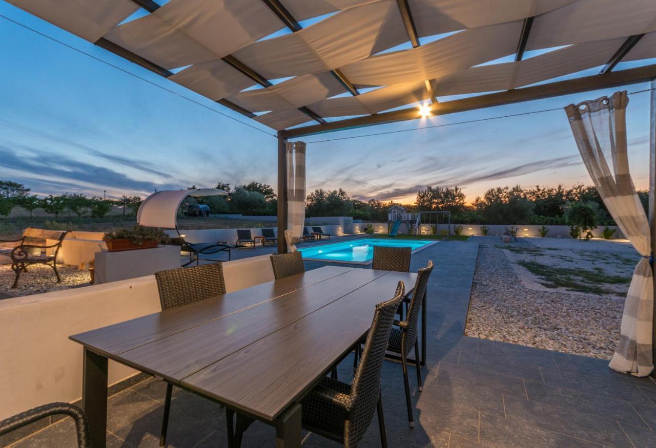 Villa Perini Dvori Donji Zemunik Ngoại thất bức ảnh