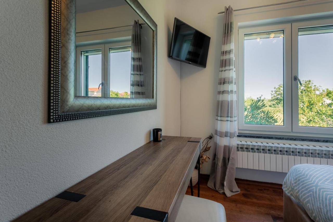 Villa Perini Dvori Donji Zemunik Ngoại thất bức ảnh