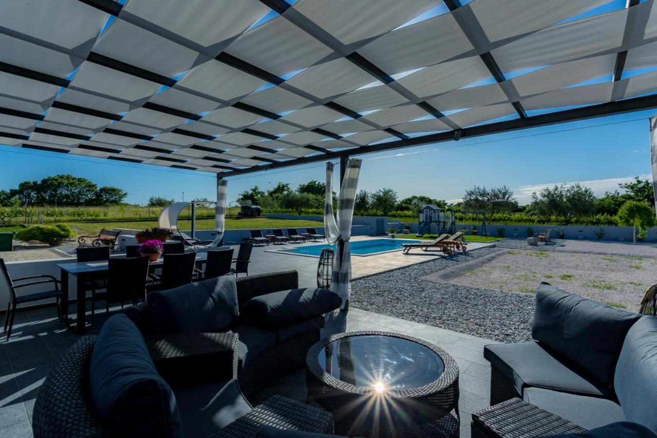 Villa Perini Dvori Donji Zemunik Ngoại thất bức ảnh