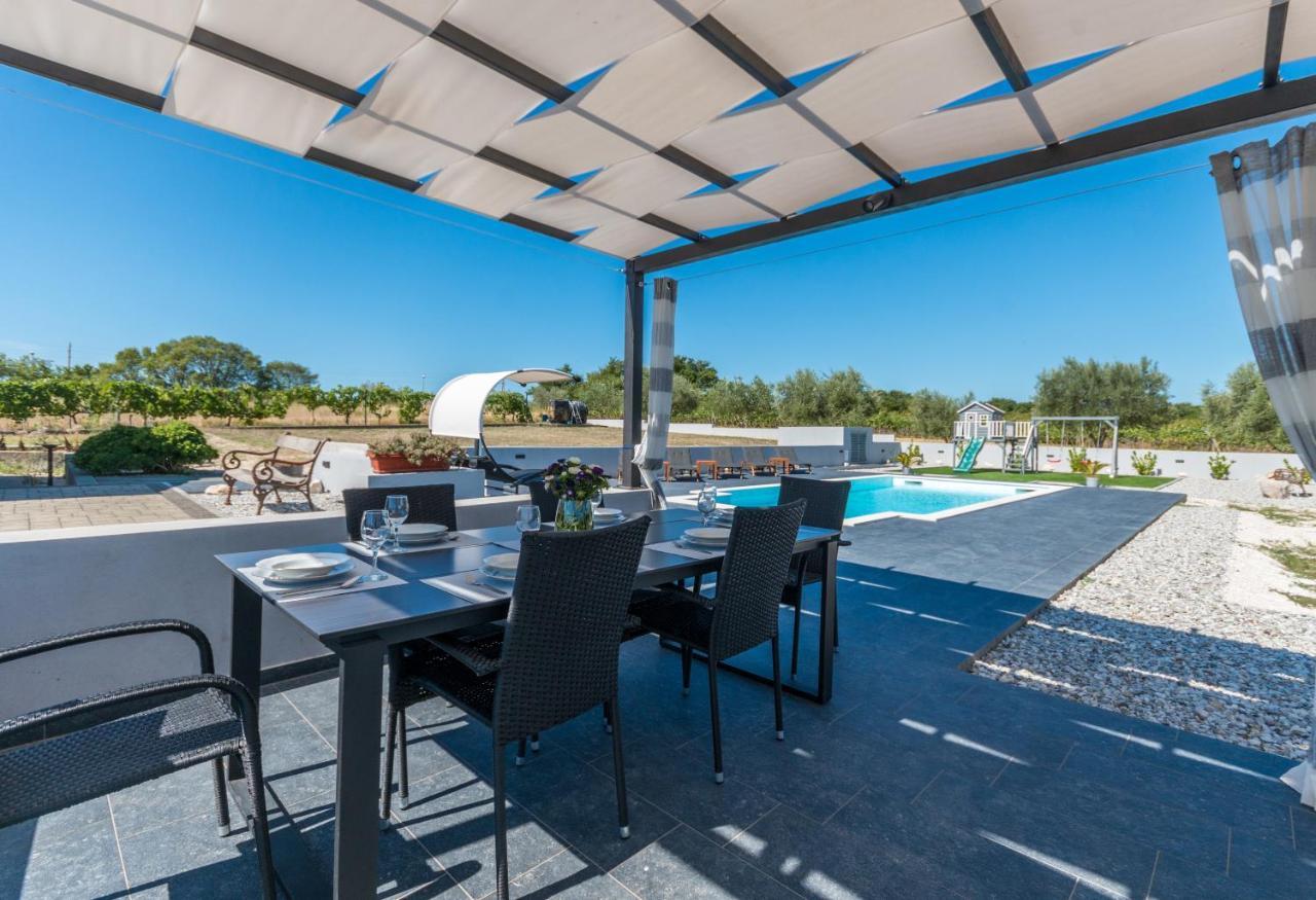 Villa Perini Dvori Donji Zemunik Ngoại thất bức ảnh
